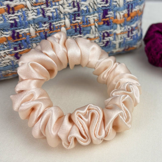 Mini Scrunchie aus Seide