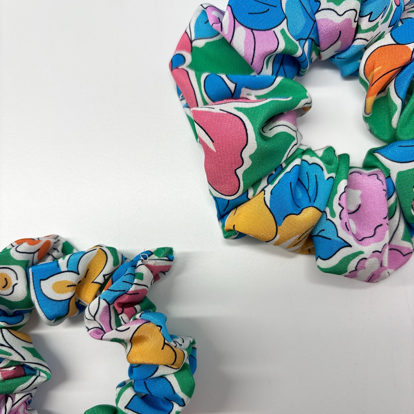 Seidenscrunchie GREEN FLOWER