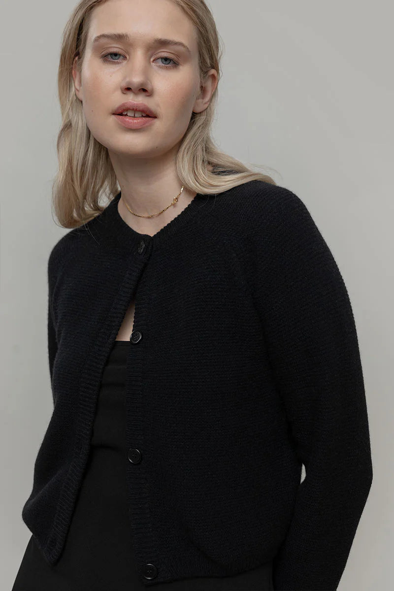 Strickjacke MAFALDA aus Kaschmir von RIFO in schwarz