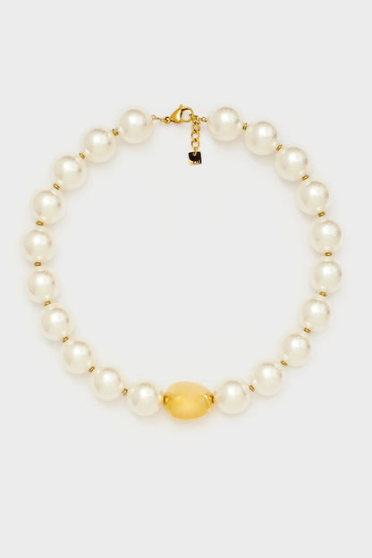 Perlenkette mit goldener Kugel von NALI