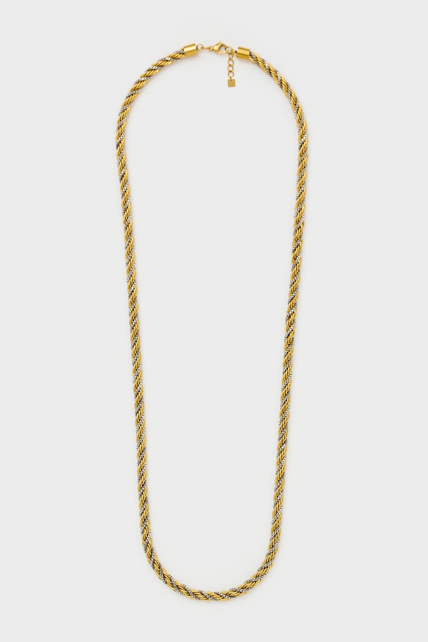 Lange Kette mit gedrehten Elementen in gold/silber von NALI